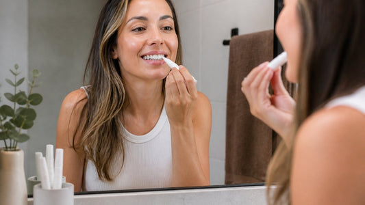 How to Use Whitening Pens for Touch-Ups: Step-by-Step